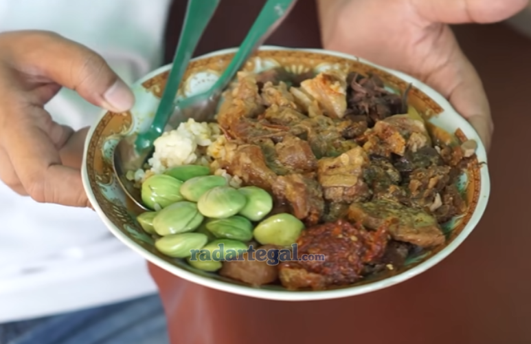 Sejarah dan Cita Rasa Legendaris Gudeg Koyor Semarang, Kuliner Manis Gurih yang Bikin Nagih