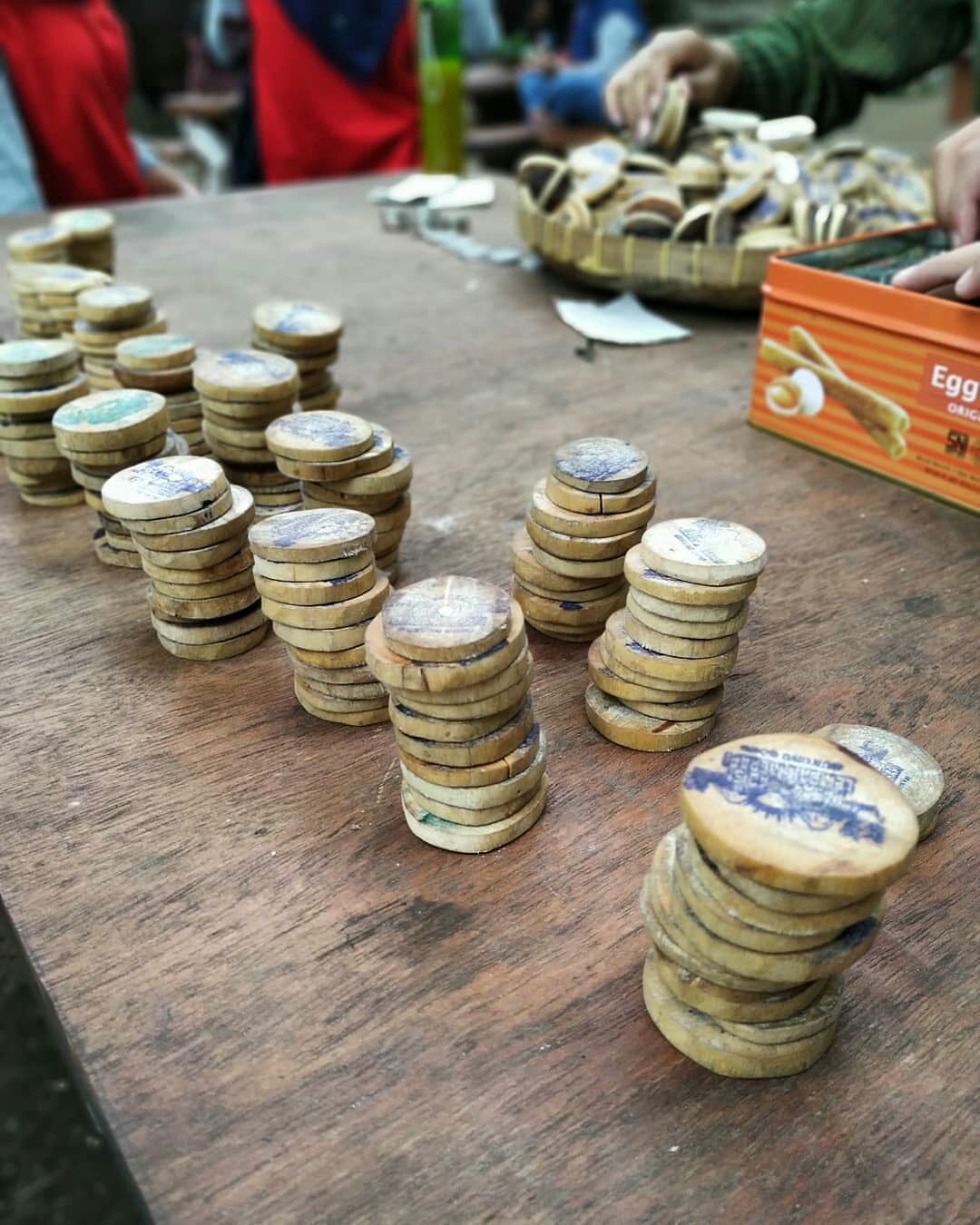 Fakta  Unik Pasar Tradisi Lembah  Merapi Banyubiru Dukun Magelang,Transaksi Pakai Uang Koin Dolar  Gono 