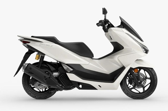 Gerrrr!!! Honda PCX 160 2025 Tampil Lebih Modern Bikin Konsumen Ngiler