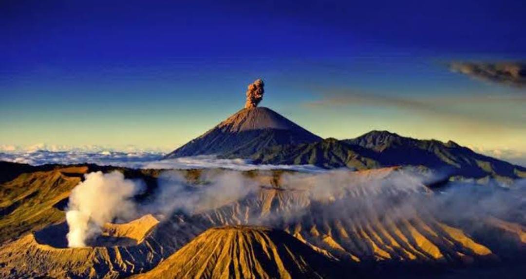 Misteri Gunung Bromo Jawa Timur, Tempat Suci yang Dikenal Punya Kerajaan Gaib 