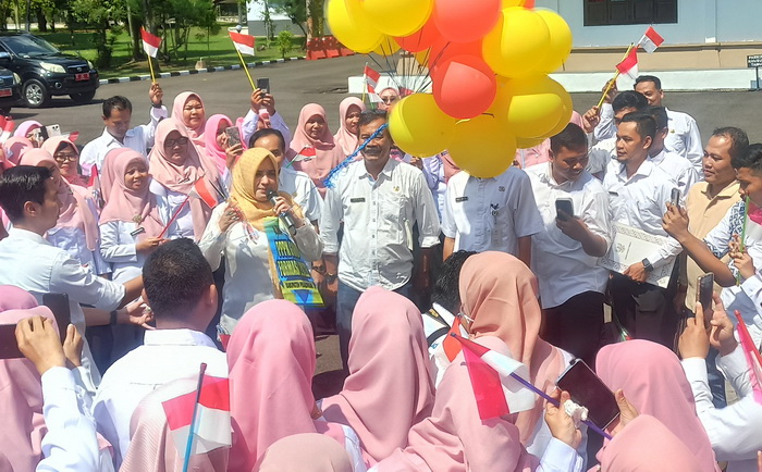 445 Guru PPPK Sisa Formasi 2021 di Pekalongan Terima SK Pengangkatan, Bupati: Kami Pantau Terus Kinerjanya