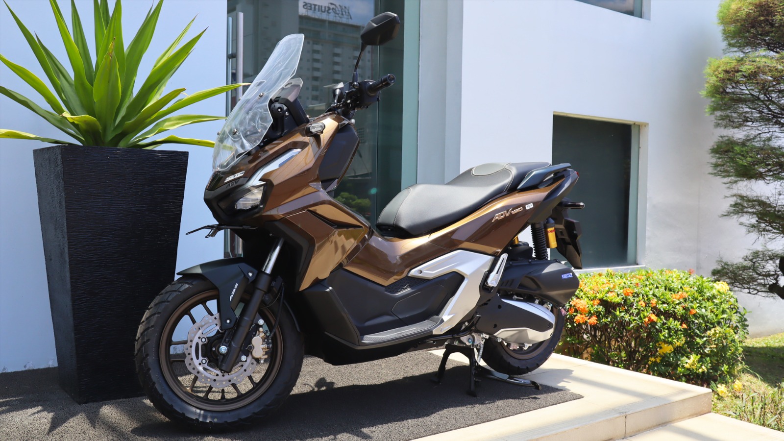 The Suv Pride, Honda New ADV 160 Tawarkan Spesifikasi Unik yang Premium  