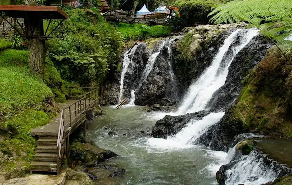 7 Pemandian Air Panas di Jawa Barat yang Serasa Onsen Jepang dengan Tiketnya yang Murah