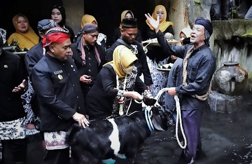 5 Tradisi Malam 1 Suro yang Unik dan Sakral di Jawa Tengah