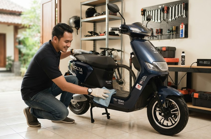 9 Tips Merawat Motor Listrik Subsidi di Rumah agar Awet Tanpa Perlu ke Bengkel