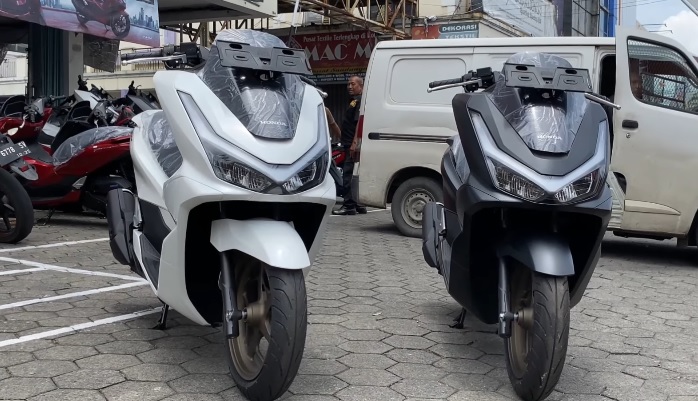Mau Touring Pakai Honda PCX 160? Ini Keunggulan dan Persiapan yang Harus Dilakukan Bikers
