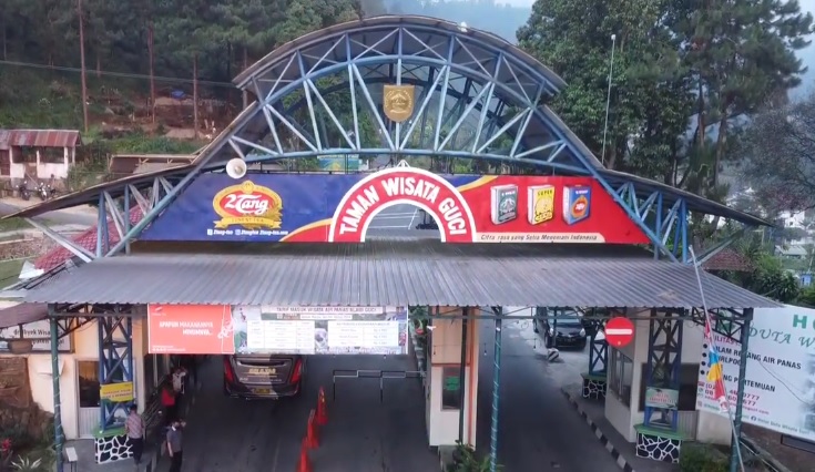 5 Pesona Kawasan Wisata Guci Tegal yang Wajib Dijelajahi