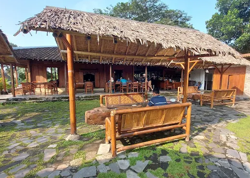 7 Tempat Makan Legendaris di Jogja yang Ramah Keluarga dan Wajib Dikunjungi