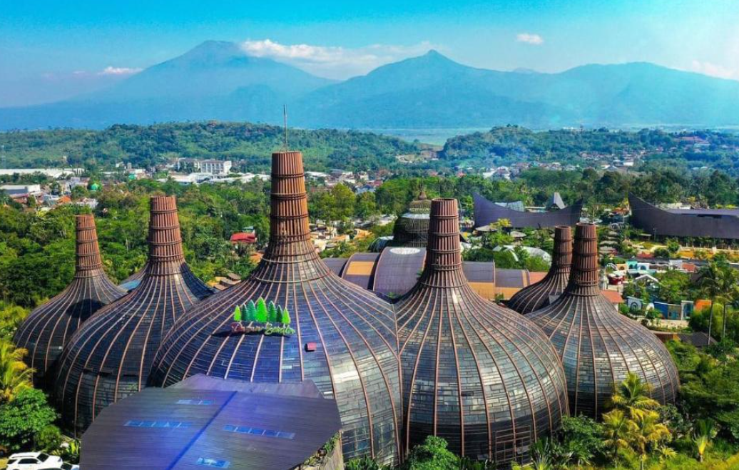 5 Tempat Liburan Lagi Hits di Jawa Tengah yang Vibesnya Mirip di Luar Negri!