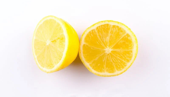 Memanfaatkan Lemon Menjadi Masker Wajah untuk Kecantikan Maksimal pada Wanita