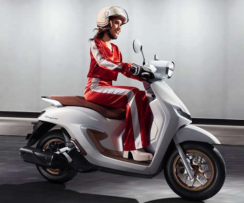 Tak Hanya Fashionable, Tinggi Jok Honda Stylo 160 Juga Sangat Mendukung Fitur Keselamatan Berkendara 