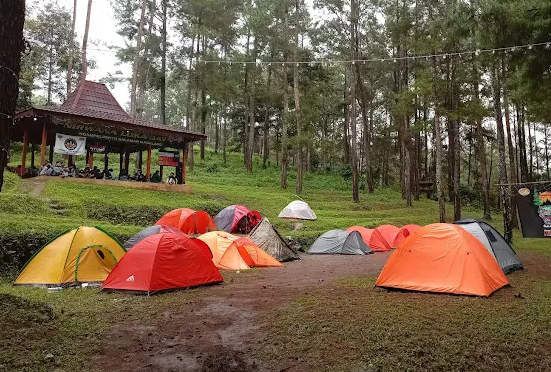 8 Tempat Camping Romantis di Magelang 2025, Spot Sunrise yang Bikin Jatuh Cinta