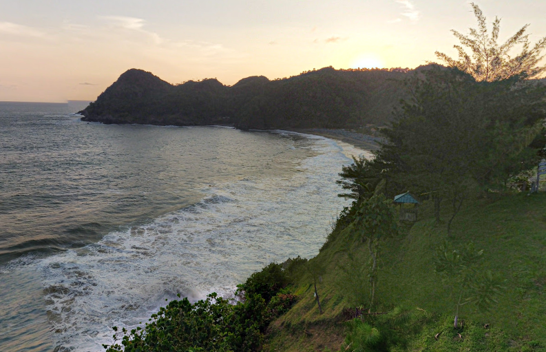 Tips Berkunjung ke Pantai Selatan Kebumen: Jalur Aman, Peringatan Ombak, dan Spot Foto