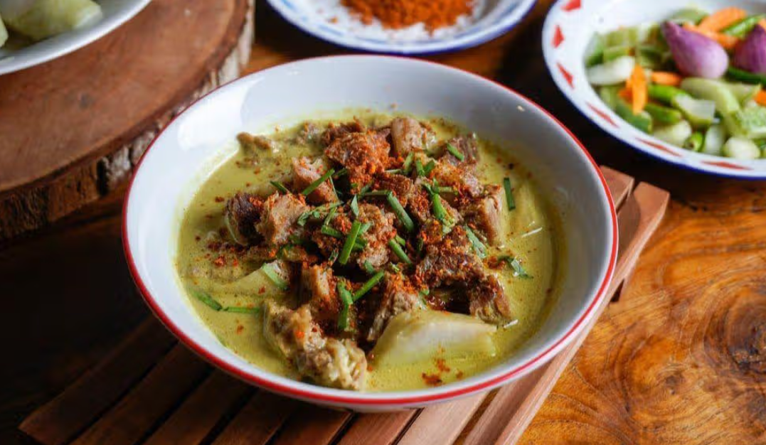 Rekomendasi Tempat Makan Empal Gentong di Purwokerto, Rasanya Mantul Banget!