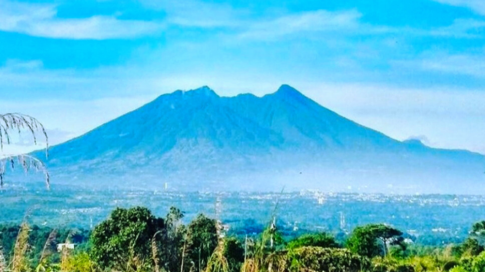 Menjadi Gunung Terangker di Jawa Barat, Ini 5 Misteri Gunung Salak yang Membuat Merinding