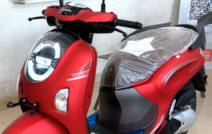 Review Lengkap Performa Mesin Honda Scoopy 2025, Skutik Irit dan Lincah di Jalanan Perkotaan