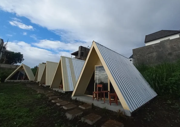 Sky View Batu Malang, Spot Penginapan Hits dengan Pemandangan Kota dan Gunung yang Memukau