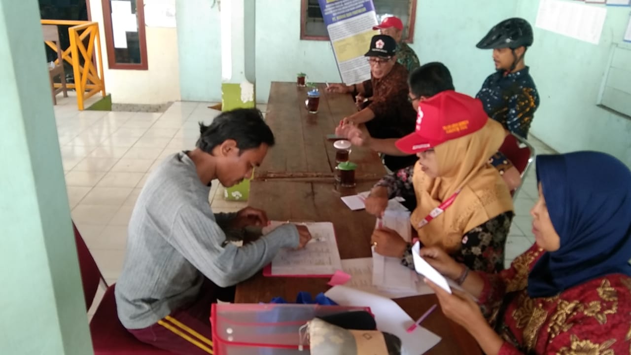 Korban Angin Kencang di Kabupaten Tegal Dapat Uang Tunai Rp19,5 Juta, PMI Salurkan Bantuan 