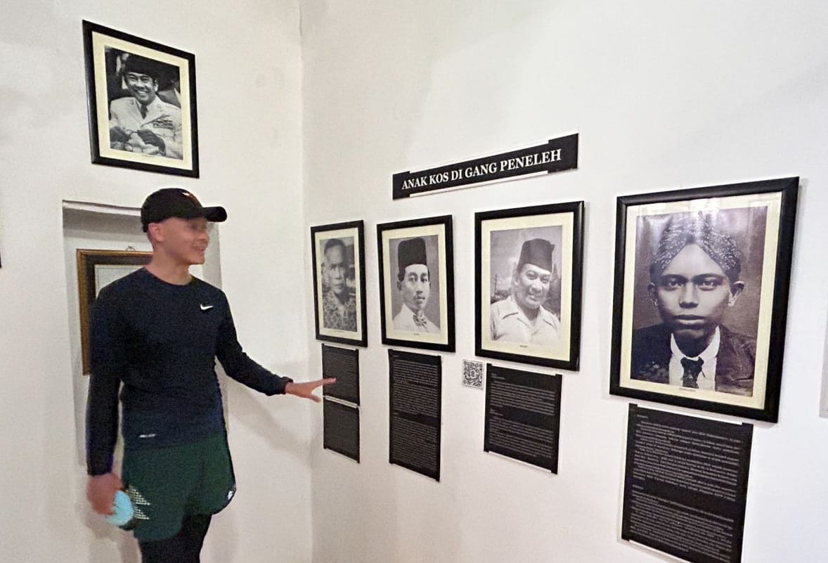 Jogging Sejarah, Ganjar Napak Tilas Perjuangan Presiden Soekarno di Surabaya