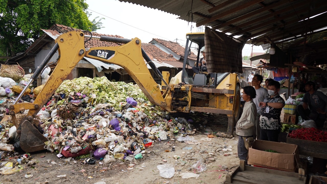 Pedagang Pasar Ilegal Jadi Sorotan, DPRD Kabupaten Tegal Desak Penertiban 