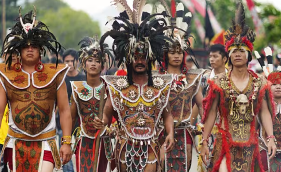 3 Suku dari Indonesia yang Paling Ditakuti Orang Luar, Lebih Sakti dari Dayak dan Batak