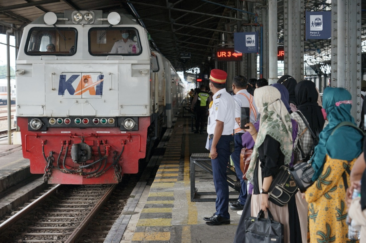 Libur Natal, 79.272 Penumpang Turun di Stasiun Jateng, Kebanyakan dari Kota-kota Besar