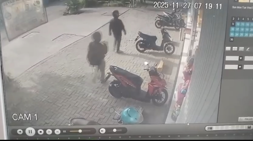 Aksi Curanmor di Brebes Terekam CCTV, Ini Ciri-ciri Pelaku