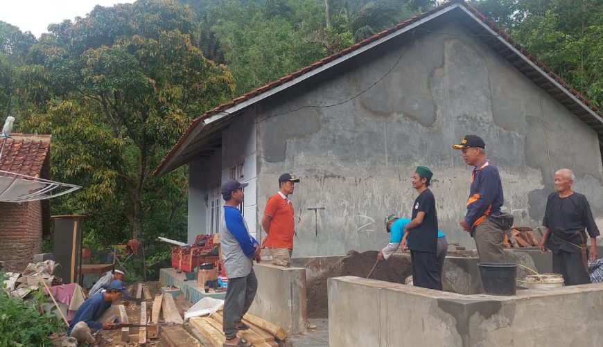 Rumah Lansia di Brebes yang Ambruk Dapat Penanganan, Pemkab: Perbaikan Lewat DD