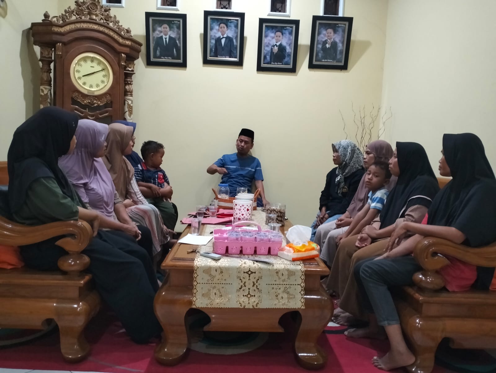 Ngadu soal Zonasi PPDB Kabupaten Tegal, Emak-emak Geruduk Rumah Anggota Dewan 