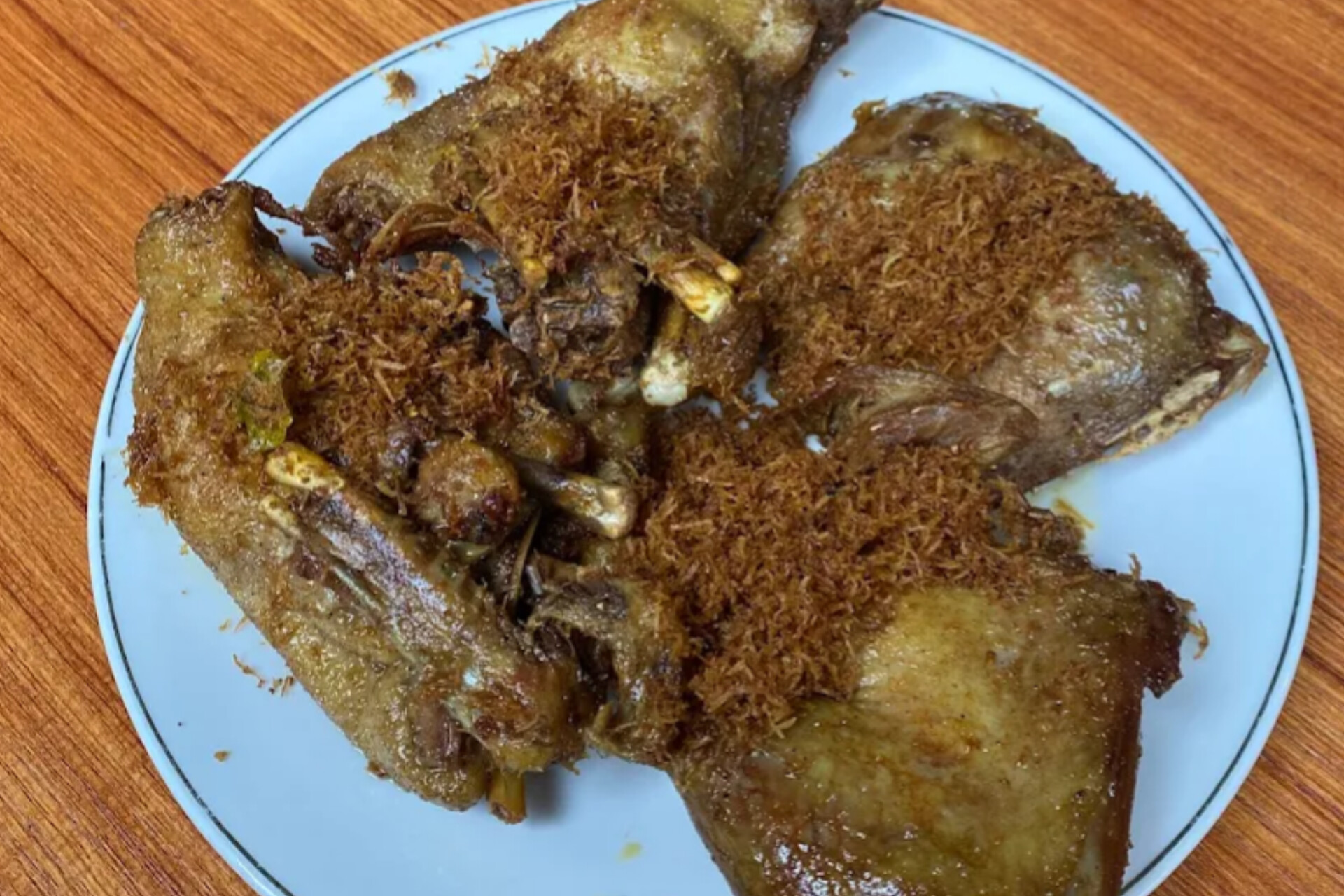 3 Restoran Ayam dan Bebek di Jawa Tengah dengan Sambal Pedas dan Rasa Bikin Ketagihan