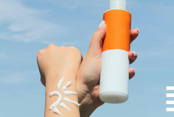  Cukup 50 Ribuan, 4 Sunscreen Ini Bisa Cegah Penuaan Dini Akibat Sinar UV Agar Kulit Tetap Awet Muda 