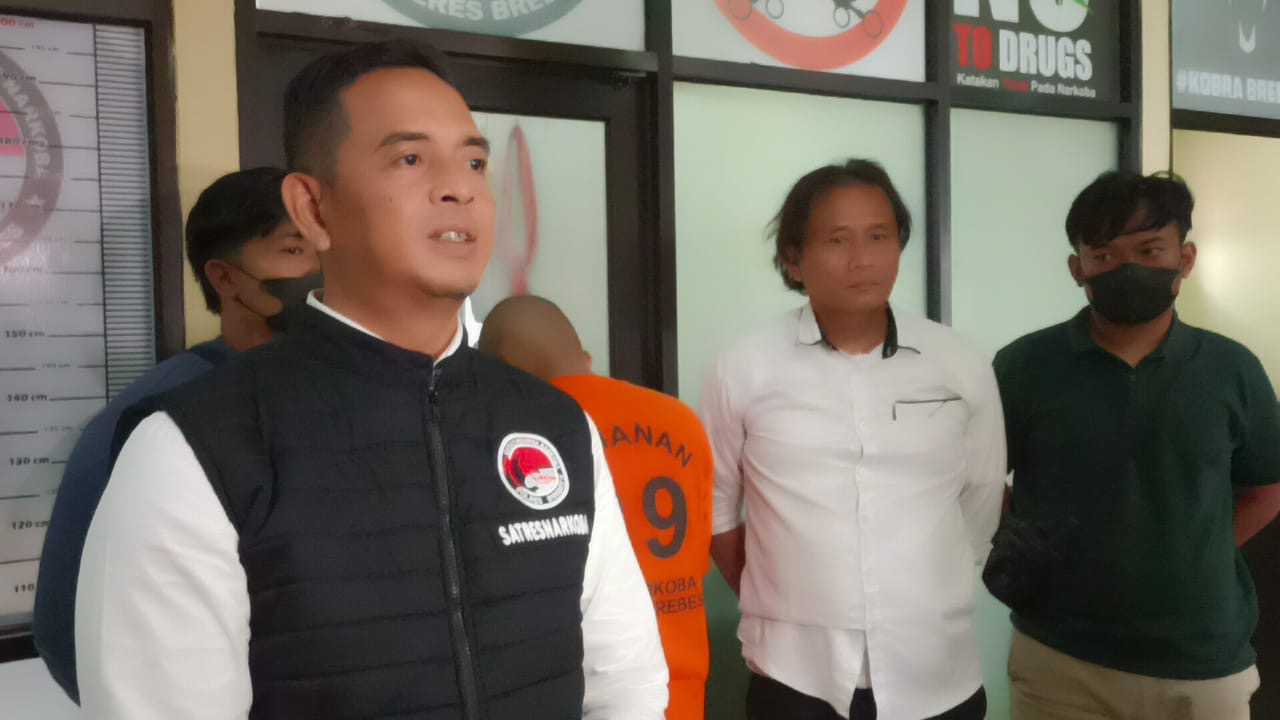 Jadi Pengedar Narkoba Jenis Tembakau Sintetis, Pemuda 18 Tahun di Brebes Diamankan Polisi