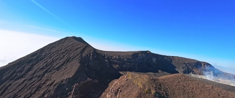 5 Persiapan Hiking ke Gunung Slamet dan Rute Ramah untuk Pemula