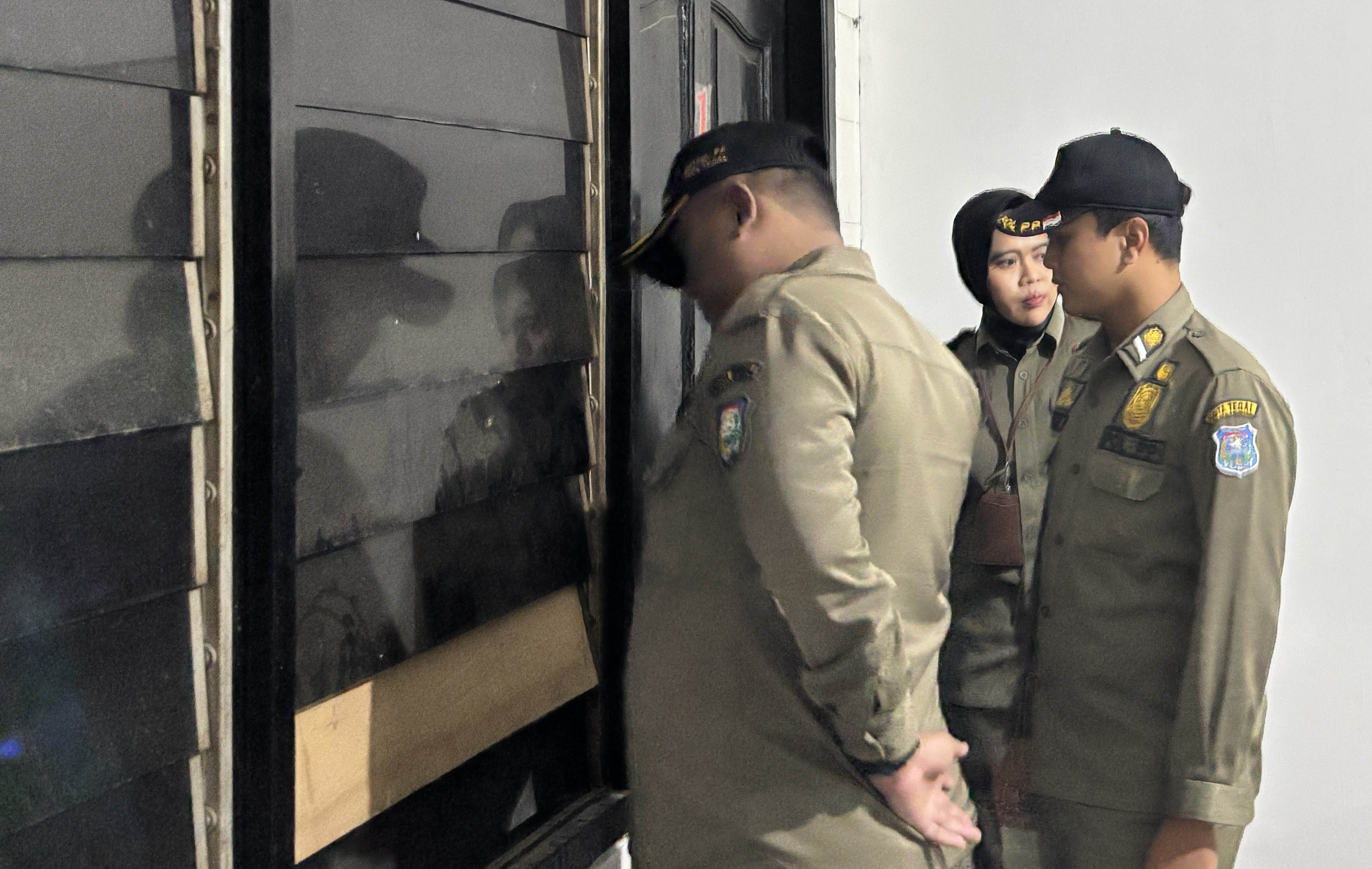 Satpol PP Kota Tegal Gerebek Kos-kosan per Jam: 4 Pasangan Non-Sah Diciduk