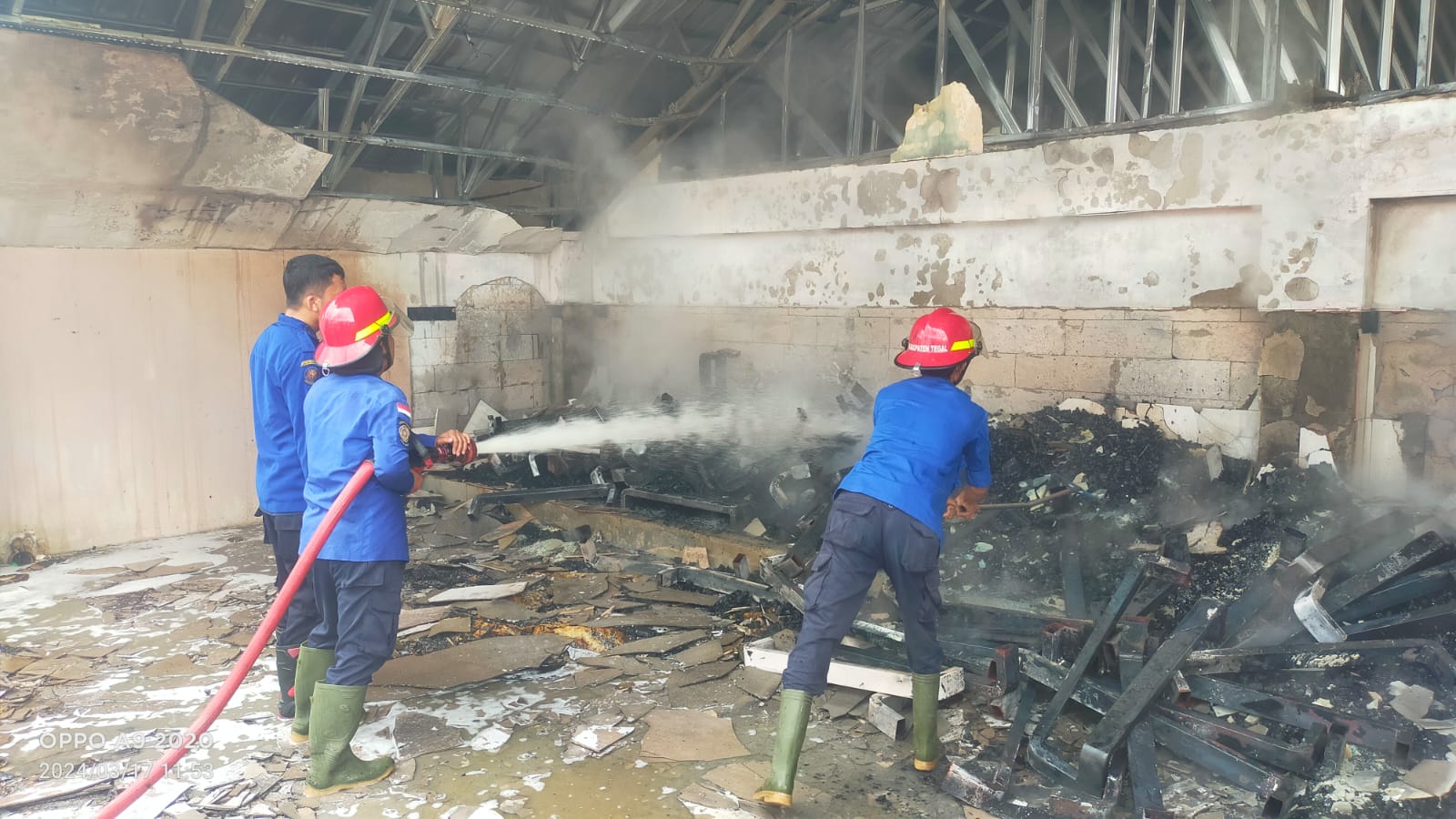 Gara-gara Korek Gas, Ponpes Misbahul Huda Al Amiriyah Lebaksiu Kabupaten Tegal Terbakar  