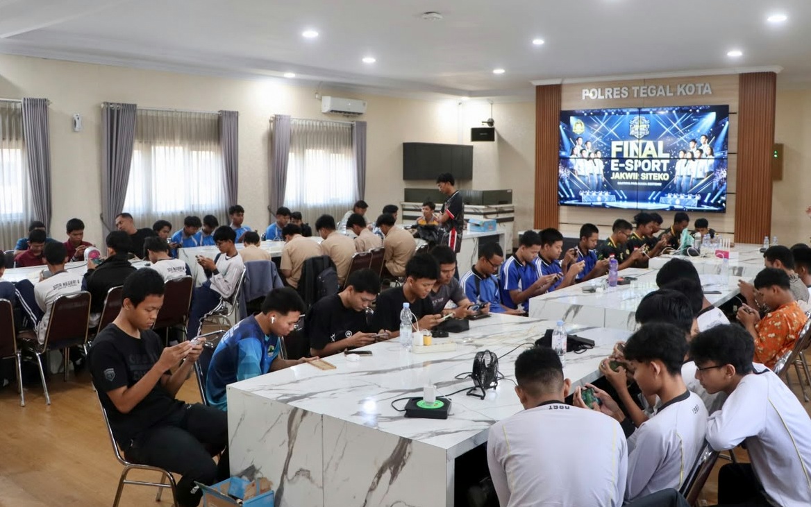 13 Tim Pelajar Bertarung dalam Grand Final E-Sport di Tegal