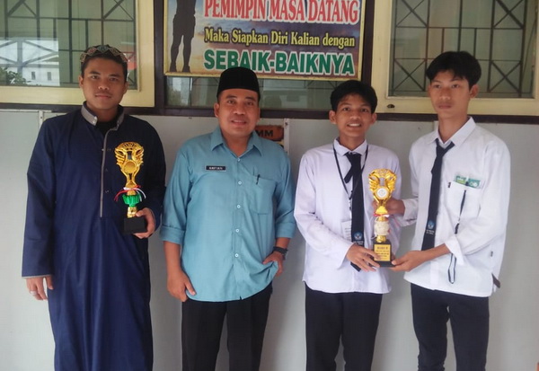 SMK Peristek Pangkah Juara 2 LCC dan Rohis Tingkat Kabupaten Tegal