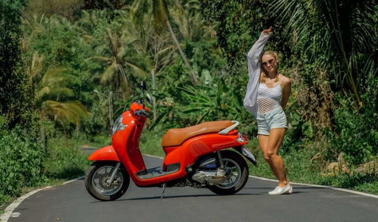 Cari Skuter Metik Honda Buat Harian? Utamakan 6 Hal yang Paling Prinsip Ini 