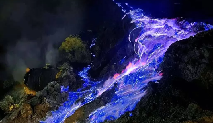 5 Wisata Unik di Jawa Timur yang Wajib Dikunjungi Para Petualang