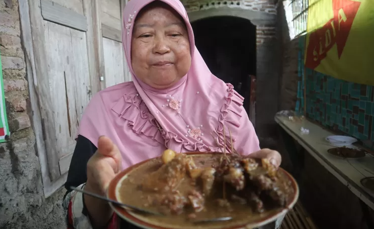 Rekomendasi Tempat Makan Petis Runting di Pati yang Murah dan Bikin Nagih