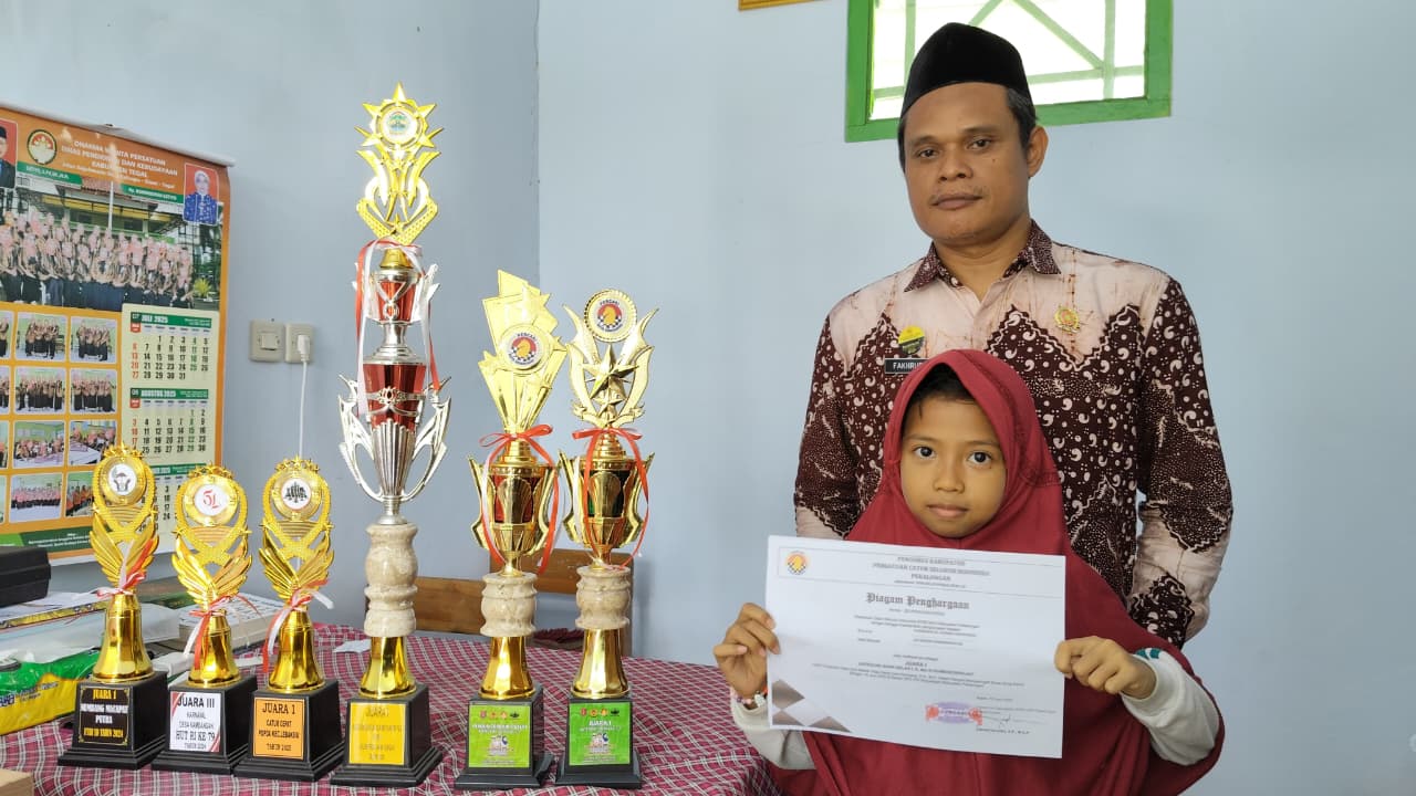 Rumaihsa, Bocah Catur dari Lebaksiu Tegal Berusia 8 Tahun yang Berprestasi Hingga Level Nasional    