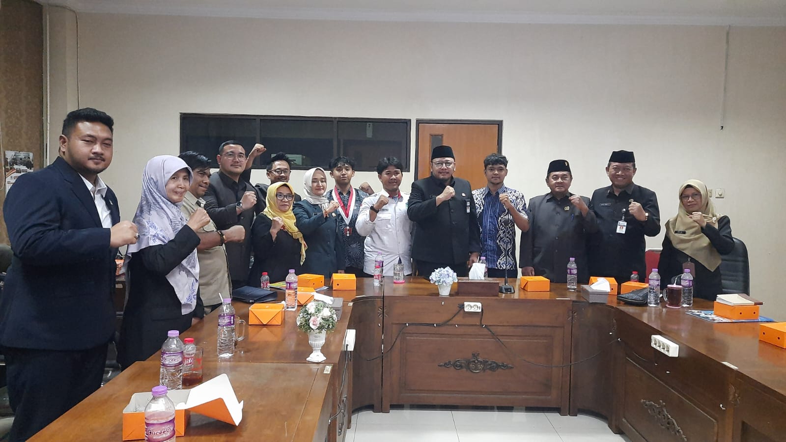 DPRD Kota Tegal Pertemukan Mahasiswa dengan Wali Kota