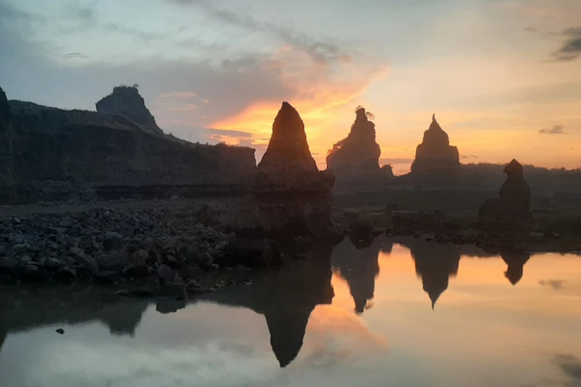 Nggak Banyak yang Tahu! Ini 3 Tempat Tersembunyi di Semarang untuk Healing