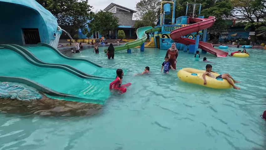 4 Wisata Keluarga Terbaik di Tegal Raya dan Murah 2025