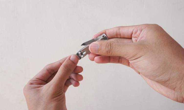 10 Mitos yang Konon Bisa Datangkan Sial dan Musibah