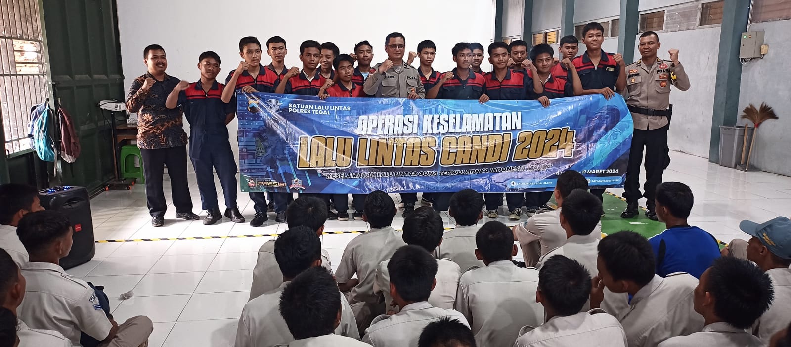 Polres Tegal Beri Edukasi Pentingnya Berkeselamatan Lalu Lintas kepada Pelajar SMK