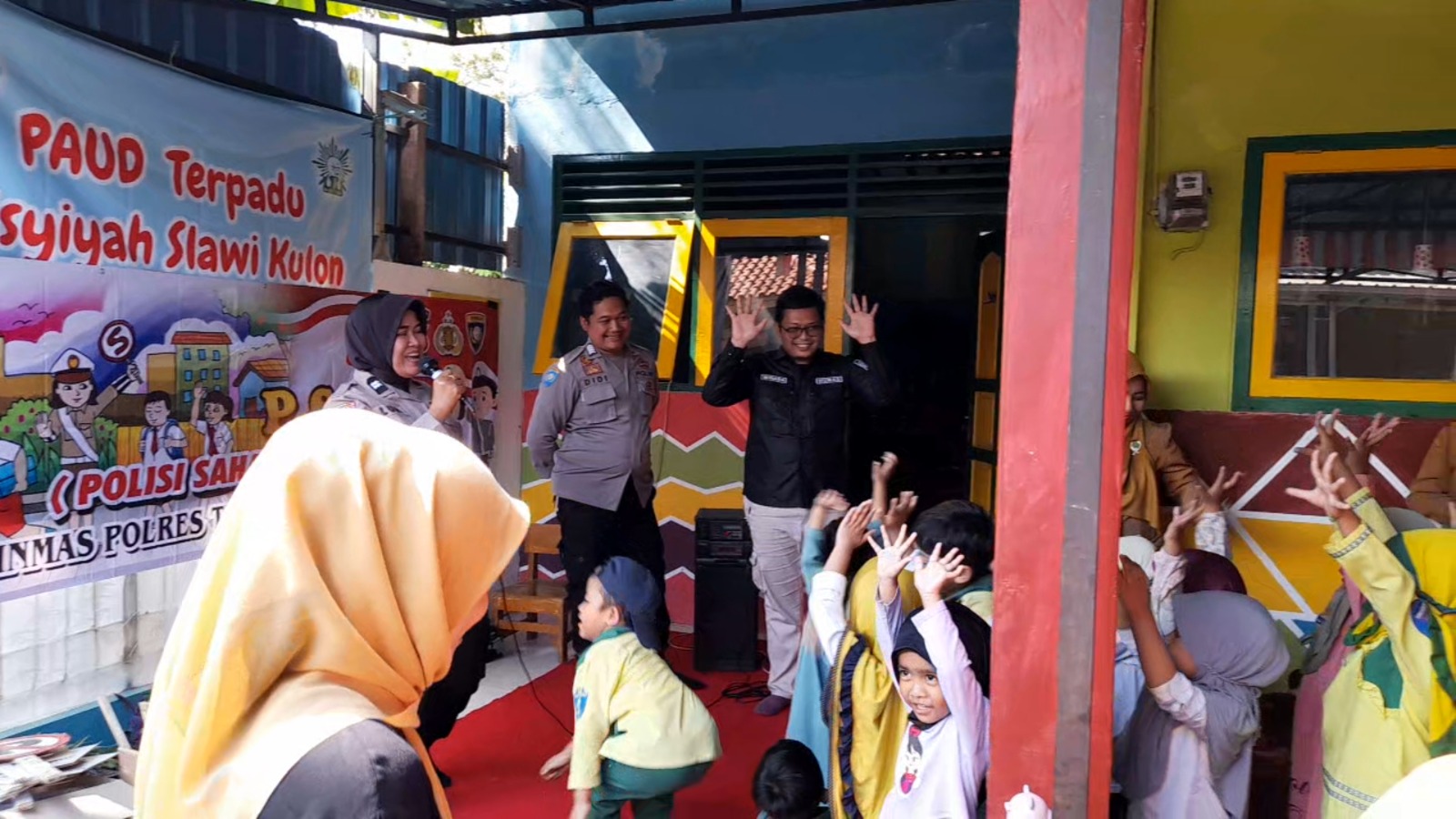 Polsanak Polres Tegal Blusukan ke TK Beri Edukasi Dini Budaya Tertib Berlalu Lintas