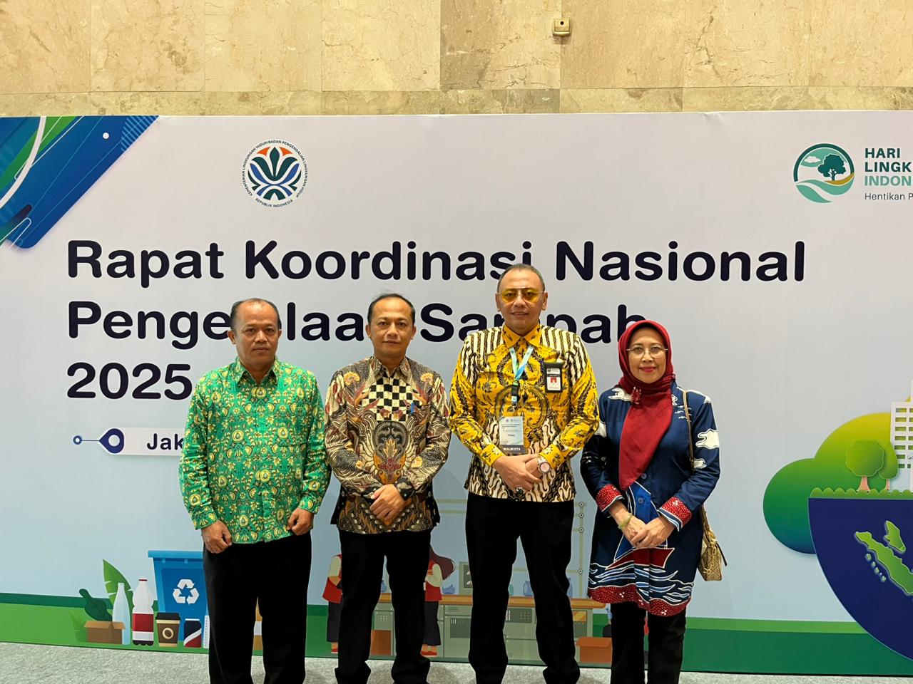 Wali Kota Tegal Dedy Yon Hadiri Rakornas Persampahan