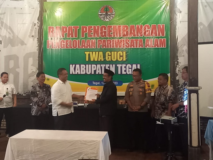 Belum Ada Kesepakatan, Konflik Pengelolaan Pancuran 13 Guci Tegal Berlanjut