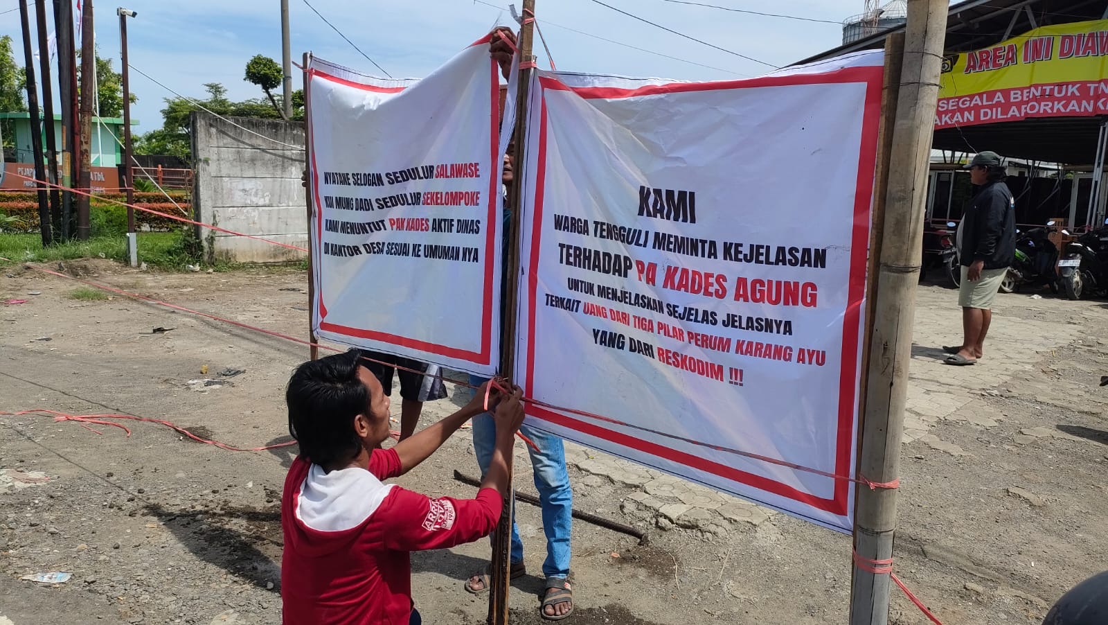 Puluhan Warga Geruduk Balai Desa Tengguli, Ini Tuntutannya